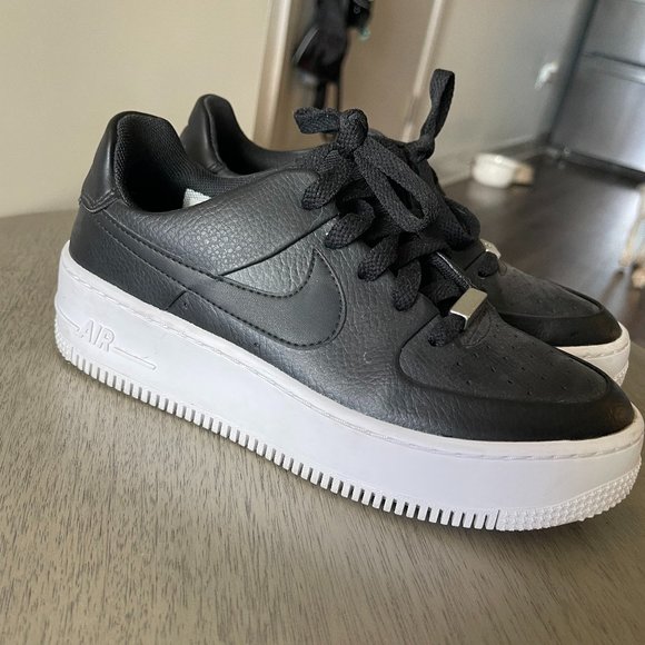 Nike Shoes - Nike Platform Air Force 1 Sage Low size 6.5 women's